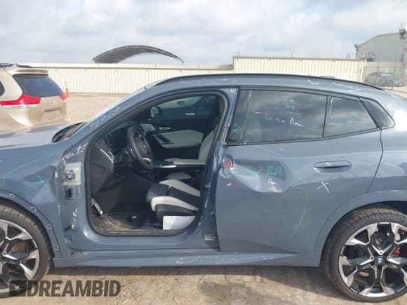 ✅ 2025 BMW X2 xDrive28i • VIN: WBX63GM03S5228071 • Lot: 42744449. Listed on IAAI with 3,242 mi. Free auction sales archive from the USA and detailed vehicle history report at DreamBid. Image 15.