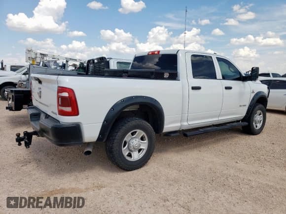 ✅ 2021 Ram 3500 Tradesman • VIN: 3C63R3CL7MG505830 • Lot: 65370355. Listed on Copart with 45,109 mi. Free auction sales archive from the USA and detailed vehicle history report at DreamBid. Image 3.