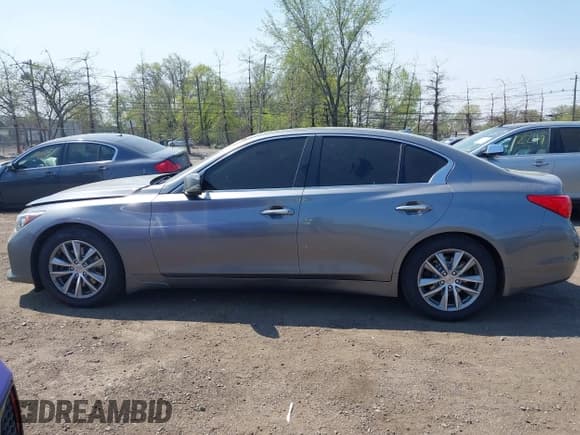 ✅ 2017 Infiniti Q50 Signature Edition • VIN: JN1EV7AR3HM837698 • Lot: 42115166. Listed on IAAI with 95,973 mi. Free auction sales archive from the USA and detailed vehicle history report at DreamBid. Image 14.
