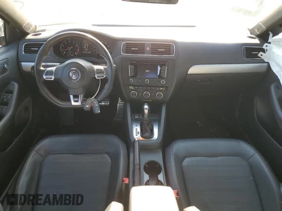 ✅ 2013 Volkswagen Jetta Autobahn • VIN: 3VW467AJ1DM386458 • Lot: 90888895. Listed on Copart with 110,743 mi. Free auction sales archive from the USA and detailed vehicle history report at DreamBid. Image 8.