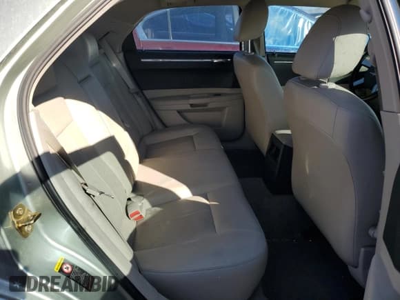 ✅ 2006 Chrysler 300 Touring • VIN: 2C3LA53G96H189949 • Lot: 80407765. Listed on Copart with 160,132 mi. Free auction sales archive from the USA and detailed vehicle history report at DreamBid. Image 11.