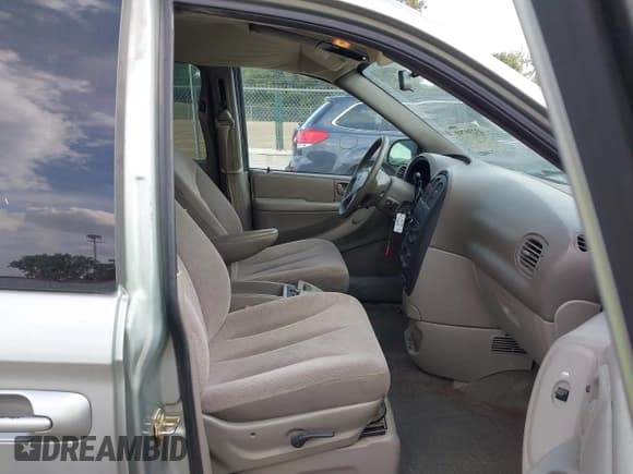 ✅ 2003 Dodge Caravan Sport • VIN: 2D4GP44R83R328676 • Lot: 43239791. Listed on IAAI with 139,555 mi. Free auction sales archive from the USA and detailed vehicle history report at DreamBid. Image 5.