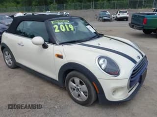 ✅ 2019 MINI Convertible Cooper • VIN: WMWWG5C52K3F79780 • Лот: 42622429. Опубликован ранее на IAAI с пробегом 38 532 миль. Бесплатный доступ к архиву аукционных продаж из США и подробный отчёт об истории автомобиля на DreamBid. Изображение 1.