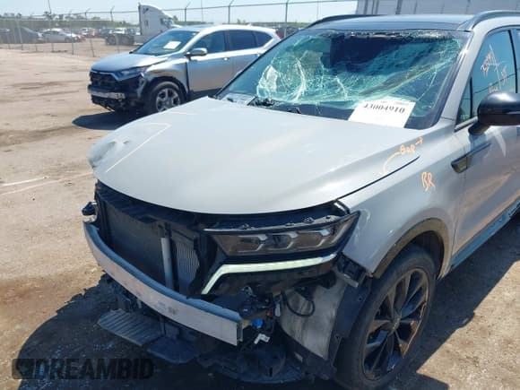 ✅ 2022 Kia Sorento SX • VIN: 5XYRK4LF7NG132828 • Lot: 43004910. Listed on IAAI with 70,734 mi. Free auction sales archive from the USA and detailed vehicle history report at DreamBid. Image 6.