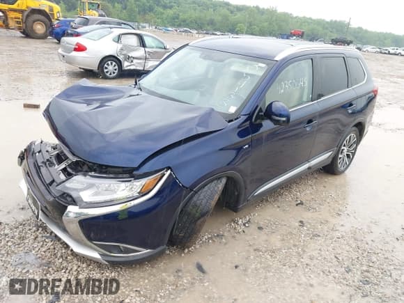 ✅ 2018 Mitsubishi Outlander GT • VIN: JA4JZ4AX6JZ054133 • Лот: 42350643. Опубликован ранее на IAAI с пробегом 78 920 миль. Бесплатный доступ к архиву аукционных продаж из США и подробный отчёт об истории автомобиля на DreamBid. Изображение 2.