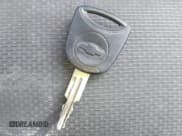 ✅ 2010 Chevrolet Aveo 1LT • VIN: KL1TD5DE7AB101084 • Lot: 41629478. Wystawiony na IAAI z przebiegiem 171 720 mil. Bezpłatny archiwum sprzedaży aukcyjnych z USA i szczegółowy raport historii pojazdu na DreamBid. Zdjęcie 11.