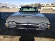 ✅ 1963 Ford Thunderbird • VIN: 3Y83Z163046 • Lot: 85165235. Wystawiony na Copart z przebiegiem 62 114 mil. Bezpłatny archiwum sprzedaży aukcyjnych z USA i szczegółowy raport historii pojazdu na DreamBid. Zdjęcie 5.