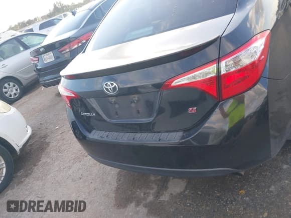✅ 2014 Toyota Corolla S Plus • VIN: 5YFBURHE1EP144171 • Lot: 43688061. Listed on IAAI with 192,031 mi. Free auction sales archive from the USA and detailed vehicle history report at DreamBid. Image 16.