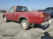 ✅ 1992 Toyota Pickup • VIN: 4TARN81A0NZ018107 • Lot: 91135505. Listed on Copart with 196,196 mi. Free auction sales archive from the USA and detailed vehicle history report at DreamBid. Image 2.