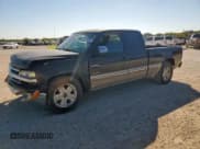 ✅ 2002 Chevrolet Silverado 1500 LS • VIN: 2GCEC19V521162926 • Лот: 91719365. Опубликован ранее на Copart с пробегом 285 894 миль. Бесплатный доступ к архиву аукционных продаж из США и подробный отчёт об истории автомобиля на DreamBid. Изображение 1.