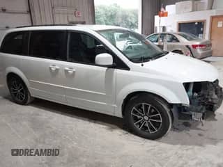 2015 Dodge Grand Caravan R/T с VIN 2C4RDGEG1FR635463, выставлен на аукционе IAAI как лот 43387434 с пробегом 192 408 миль миль и . История ставок и продаж доступна на DreamBid. Изображение 1.