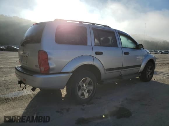 ✅ 2004 Dodge Durango SLT • VIN: 1D4HB48D04F108992 • Лот: 82477835. Опубликован ранее на Copart с пробегом 168 191 миль. Бесплатный доступ к архиву аукционных продаж из США и подробный отчёт об истории автомобиля на DreamBid. Изображение 3.