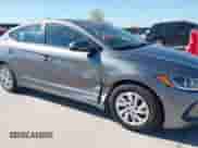 2018 Hyundai Elantra SE z VIN 5NPD74LF3JH277749, wystawiony jako IAAI lot #43473044 z przebiegiem 95 552 mil mil oraz . Historia ofert i sprzedaży dostępna na DreamBid. Obrazek 6.