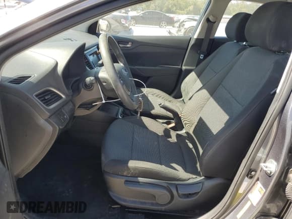 ✅ 2019 Hyundai Accent SE • VIN: 3KPC24A39KE050929 • Лот: 77749684. Опубликован ранее на Copart с пробегом 77 239 миль. Бесплатный доступ к архиву аукционных продаж из США и подробный отчёт об истории автомобиля на DreamBid. Изображение 7.