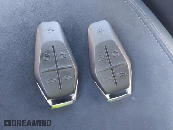 ✅ 2023 Fisker Ocean One • VIN: VCF1ZBU23PG004224 • Лот: 43533105. Опубликован ранее на IAAI с пробегом 7 миль. Бесплатный доступ к архиву аукционных продаж из США и подробный отчёт об истории автомобиля на DreamBid. Изображение 11.