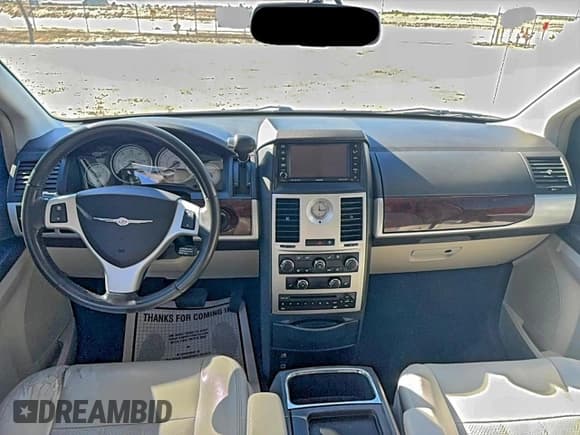 ✅ 2010 Chrysler Town & Country Touring Plus • VIN: 2A4RR8DX7AR382077 • Lot: 95217195. Wystawiony na Copart z przebiegiem 124 565 mil. Bezpłatny archiwum sprzedaży aukcyjnych z USA i szczegółowy raport historii pojazdu na DreamBid. Zdjęcie 9.