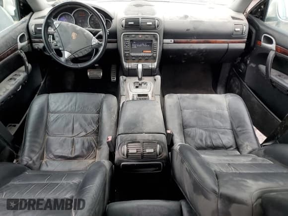 ✅ 2005 Porsche Cayenne S • VIN: WP1AB29PX5LA64576 • Лот: 73471804. Опубликован ранее на Copart с пробегом 75 688 миль. Бесплатный доступ к архиву аукционных продаж из США и подробный отчёт об истории автомобиля на DreamBid. Изображение 8.