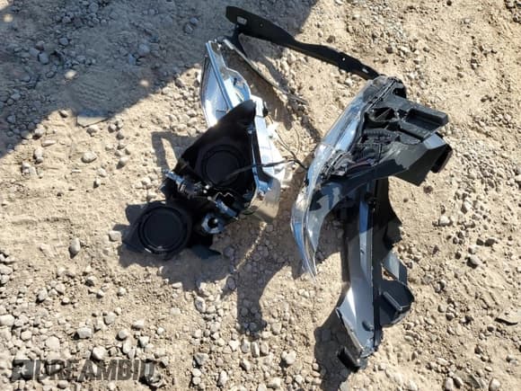 ✅ 2013 Mercedes-Benz C 250 Luxury • VIN: WDDGF4HB9DR296962 • Лот: 84650735. Опубликован ранее на Copart с пробегом 89 162 миль. Бесплатный доступ к архиву аукционных продаж из США и подробный отчёт об истории автомобиля на DreamBid. Изображение 12.