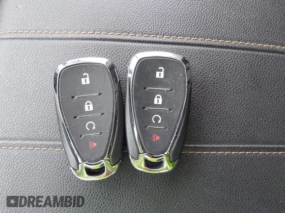 ✅ 2021 Chevrolet Traverse LS • VIN: 1GNERFKW7MJ156057 • Lot: 43426576. Wystawiony na IAAI z przebiegiem 59 799 mil. Bezpłatny archiwum sprzedaży aukcyjnych z USA i szczegółowy raport historii pojazdu na DreamBid. Zdjęcie 11.