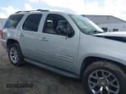 ✅ 2014 Chevrolet Tahoe LTZ • VIN: 1GNSCCE05ER124530 • Лот: 42702038. Опубликован ранее на IAAI с пробегом 167 569 миль. Бесплатный доступ к архиву аукционных продаж из США и подробный отчёт об истории автомобиля на DreamBid. Изображение 13.