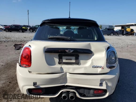 ✅ 2015 MINI Hardtop 4 Door S • VIN: WMWXU3C57F2B58781 • Лот: 69742295. Опубликован ранее на Copart с пробегом 69 285 миль. Бесплатный доступ к архиву аукционных продаж из США и подробный отчёт об истории автомобиля на DreamBid. Изображение 6.