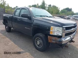✅ 2009 Chevrolet Silverado 2500HD Work Truck • VIN: 1GCHK49K39E134428 • Lot: 42881086. Wystawiony na IAAI z przebiegiem 215 285 mil. Bezpłatny archiwum sprzedaży aukcyjnych z USA i szczegółowy raport historii pojazdu na DreamBid. Zdjęcie 1.