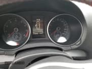 ✅ 2013 Volkswagen Golf GTI • VIN: WVWFD7AJ2DW123753 • Лот: 81737335. Опубликован ранее на Copart с пробегом 176 845 миль. Бесплатный доступ к архиву аукционных продаж из США и подробный отчёт об истории автомобиля на DreamBid. Изображение 9.