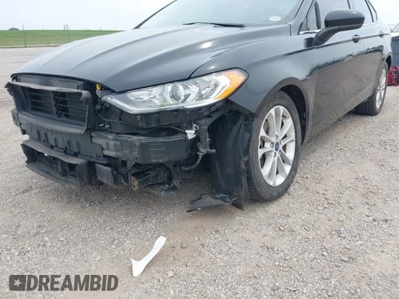 ✅ 2020 Ford Fusion SE • VIN: 3FA6P0HD1LR164963 • Lot: 42934066. Listed on IAAI with 52,918 mi. Free auction sales archive from the USA and detailed vehicle history report at DreamBid. Image 17.