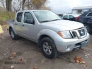 ✅ 2012 Nissan Frontier SV • VIN: 1N6AD0EVXCC431555 • Lot: 40840024. Wystawiony na IAAI z przebiegiem 120 686 mil. Bezpłatny archiwum sprzedaży aukcyjnych z USA i szczegółowy raport historii pojazdu na DreamBid. Zdjęcie 1.