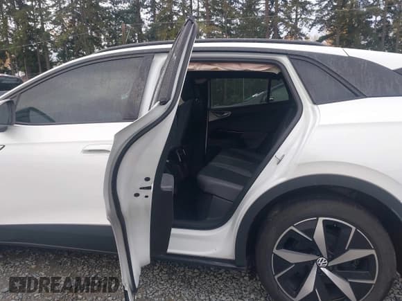 ✅ 2023 Volkswagen ID.4 Pro S • VIN: 1V2WNPE85PC027351 • Лот: 43728529. Опубликован ранее на IAAI с пробегом 16 150 миль. Бесплатный доступ к архиву аукционных продаж из США и подробный отчёт об истории автомобиля на DreamBid. Изображение 8.