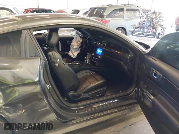 ✅ 2020 Ford Mustang GT • VIN: 1FA6P8CF9L5121966 • Lot: 43259978. Listed on IAAI with Not provided. Free auction sales archive from the USA and detailed vehicle history report at DreamBid. Image 5.