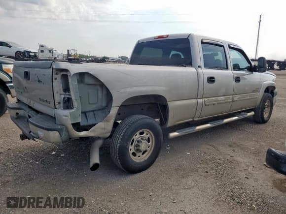 ✅ 2006 Chevrolet Silverado 2500HD Work Truck • VIN: 1GCHC23D46F256314 • Лот: 68255355. Опубликован ранее на Copart с пробегом 325 870 миль. Бесплатный доступ к архиву аукционных продаж из США и подробный отчёт об истории автомобиля на DreamBid. Изображение 3.