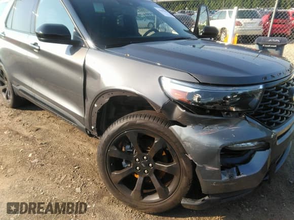 ✅ 2023 Ford Explorer ST-Line • VIN: 1FMSK7KH6PGB21921 • Lot: 42591112. Wystawiony na IAAI z przebiegiem 17 642 mil. Bezpłatny archiwum sprzedaży aukcyjnych z USA i szczegółowy raport historii pojazdu na DreamBid. Zdjęcie 6.