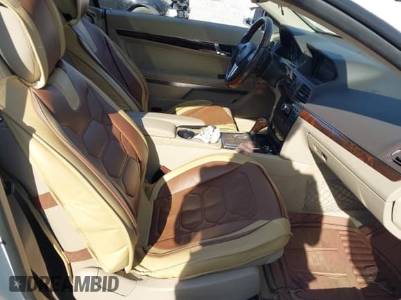 ✅ 2013 Mercedes-Benz E 350 • VIN: WDDKJ8JB3DF214221 • Лот: 41812003. Опубликован ранее на IAAI с пробегом 150 572 миль. Бесплатный доступ к архиву аукционных продаж из США и подробный отчёт об истории автомобиля на DreamBid. Изображение 5.