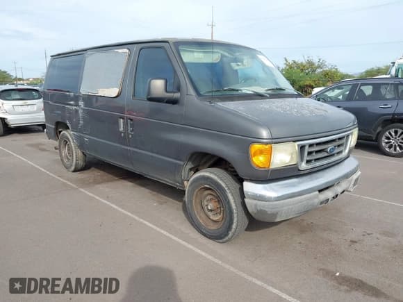 ✅ 2007 Ford Econoline Passenger XL • VIN: 1FMNE11W57DB23730 • Lot: 43598634. Wystawiony na IAAI z przebiegiem 154 712 mil. Bezpłatny archiwum sprzedaży aukcyjnych z USA i szczegółowy raport historii pojazdu na DreamBid. Zdjęcie 1.