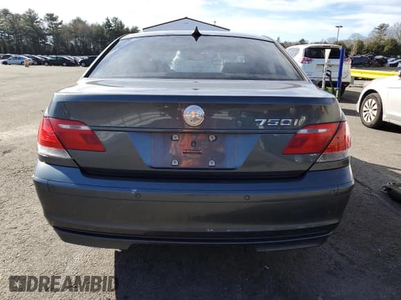 ✅ 2006 BMW 7 Series 750i • VIN: WBAHL83586DT07365 • Lot: 48397125. Wystawiony na Copart z przebiegiem 111 374 mil. Bezpłatny archiwum sprzedaży aukcyjnych z USA i szczegółowy raport historii pojazdu na DreamBid. Zdjęcie 6.