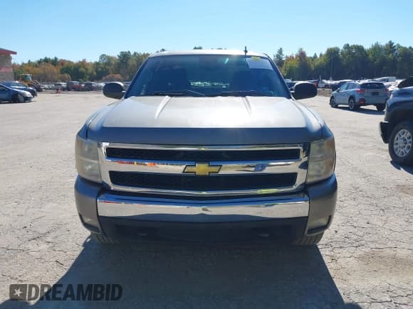 ✅ 2007 Chevrolet Silverado 1500 1LT • VIN: 2GCEK13M171654007 • Lot: 43351722. Listed on IAAI with 121,948 mi. Free auction sales archive from the USA and detailed vehicle history report at DreamBid. Image 12.