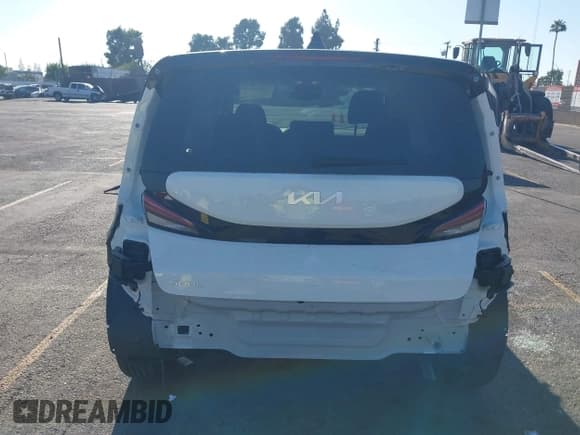 ✅ 2025 Kia Soul LX • VIN: KNDJ23AU8S7267236 • Lot: 43420557. Wystawiony na IAAI z przebiegiem 2 791 mil. Bezpłatny archiwum sprzedaży aukcyjnych z USA i szczegółowy raport historii pojazdu na DreamBid. Zdjęcie 16.
