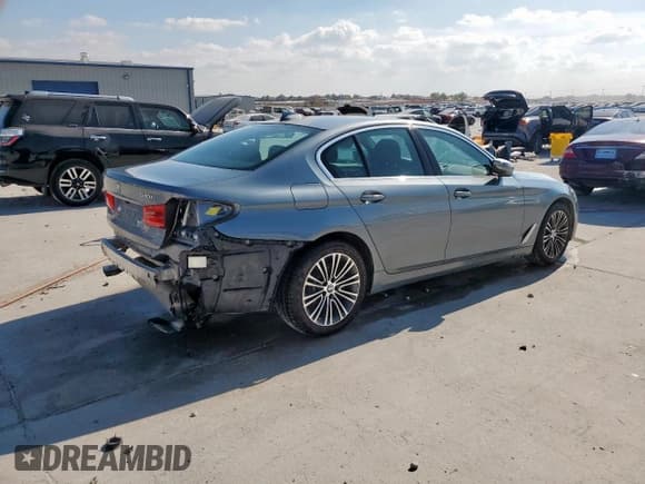 ✅ 2019 BMW 5 Series 540i • VIN: WBAJE5C52KWW03121 • Лот: 92425795. Опубликован ранее на Copart с пробегом 52 194 миль. Бесплатный доступ к архиву аукционных продаж из США и подробный отчёт об истории автомобиля на DreamBid. Изображение 3.