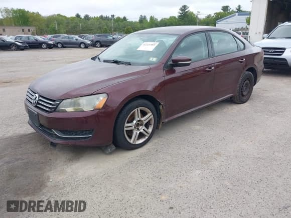 ✅ 2013 Volkswagen Passat S • VIN: 1VWAP7A34DC065484 • Lot: 42321583. Listed on IAAI with 285,295 mi. Free auction sales archive from the USA and detailed vehicle history report at DreamBid. Image 2.