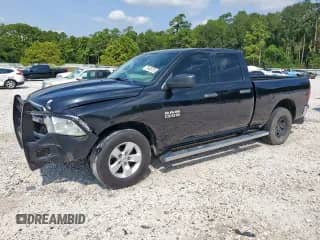 2018 Ram 1500 Tradesman z VIN 1C6RR6FG5JS325390, wystawiony jako Copart lot #71435725 z przebiegiem 168 434 mil mil oraz Czysty tytuł • Clean title. Historia ofert i sprzedaży dostępna na DreamBid. Obrazek 1.