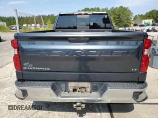 ✅ 2020 Chevrolet Silverado 1500 LT • VIN: 1GCRWCED6LZ120002 • Lot: 75099744. Wystawiony na Copart z przebiegiem 111 167 mil. Bezpłatny archiwum sprzedaży aukcyjnych z USA i szczegółowy raport historii pojazdu na DreamBid. Zdjęcie 6.