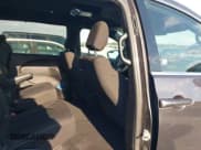 ✅ 2022 Chrysler Pacifica Touring • VIN: 2C4RC1FG2NR101997 • Lot: 43393680. Wystawiony na IAAI z przebiegiem 99 830 mil. Bezpłatny archiwum sprzedaży aukcyjnych z USA i szczegółowy raport historii pojazdu na DreamBid. Zdjęcie 8.