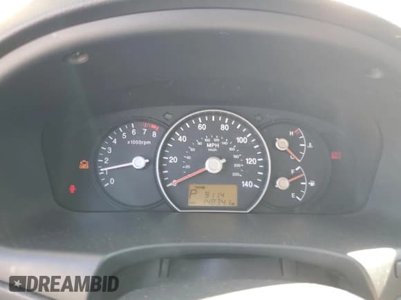 ✅ 2008 Kia Rondo LX • VIN: KNAFG525487209835 • Lot: 76913274. Wystawiony na Copart z przebiegiem 148 341 mil. Bezpłatny archiwum sprzedaży aukcyjnych z USA i szczegółowy raport historii pojazdu na DreamBid. Zdjęcie 9.