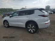 ✅ 2025 Mitsubishi Outlander SEL • VIN: JA4J4WA89SZ023642 • Lot: 66918275. Listed on Copart with 2,674 mi. Free auction sales archive from the USA and detailed vehicle history report at DreamBid. Image 2.