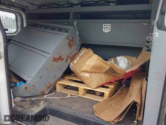 ✅ 2016 Ford Transit Cargo • VIN: 1FTYE1YMXGKB48964 • Лот: 41227860. Опубликован ранее на IAAI с пробегом Не указан. Бесплатный доступ к архиву аукционных продаж из США и подробный отчёт об истории автомобиля на DreamBid. Изображение 8.