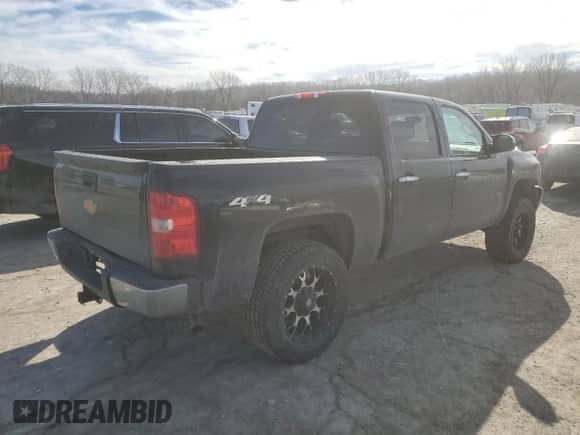 2012 Chevrolet Silverado 1500 LT z VIN 3GCPKSEA2CG239961, wystawiony jako Copart lot #43209765 z przebiegiem 213 500 mil mil oraz Szkoda całkowita • Salvage title. Historia ofert i sprzedaży dostępna na DreamBid. Obrazek 3.
