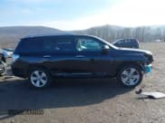 ✅ 2010 Toyota Highlander Limited • VIN: JTEDK3EH1A2166203 • Лот: 41110930. Опубликован ранее на IAAI с пробегом 251 197 миль. Бесплатный доступ к архиву аукционных продаж из США и подробный отчёт об истории автомобиля на DreamBid. Изображение 14.