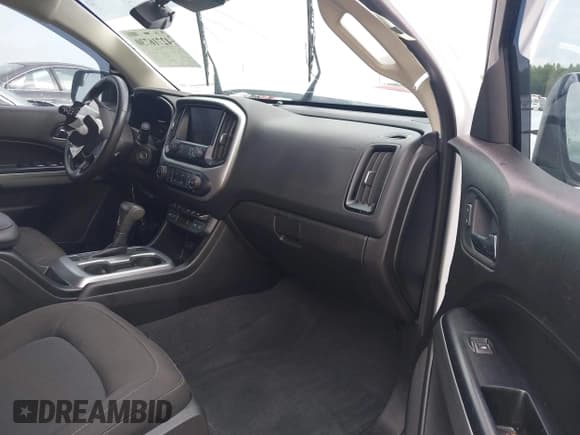 ✅ 2020 Chevrolet Colorado 2WD LT • VIN: 1GCGSCEN2L1245251 • Lot: 42716730. Listed on IAAI with 66,258 mi. Free auction sales archive from the USA and detailed vehicle history report at DreamBid. Image 5.