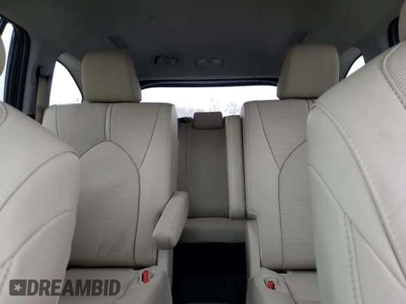 ✅ 2024 Toyota Highlander Hybrid Limited • VIN: 5TDXBRCH8RS620541 • Lot: 51579735. Listed on Copart with 4,843 mi. Free auction sales archive from the USA and detailed vehicle history report at DreamBid. Image 10.